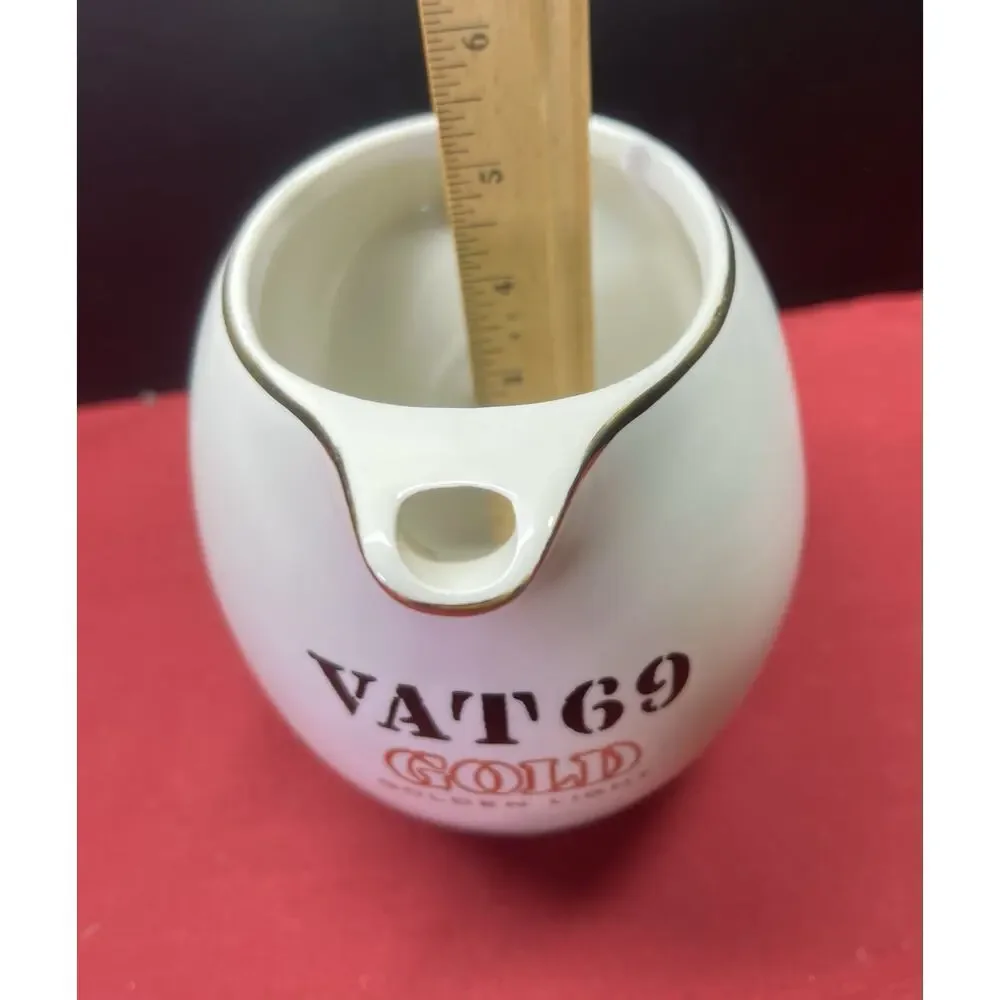 VAT 69‎ Gold Golden Light Blended Scotch Whiskey Bar Pitcher